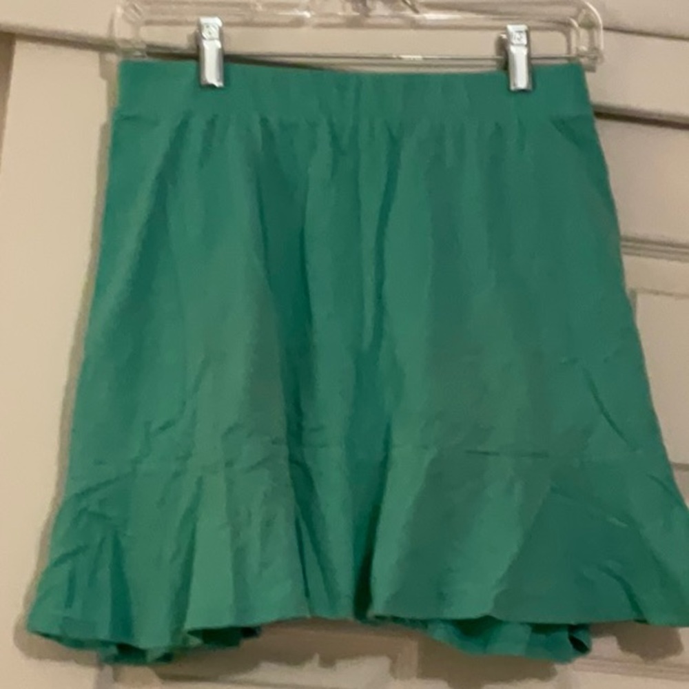 Lands end skirt with shorts underneath, sea green